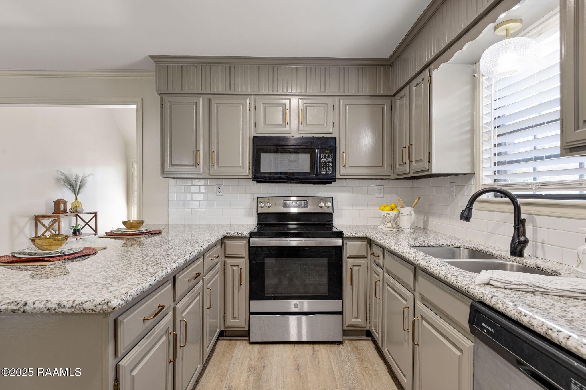 104 Breckenridge Loop Lafayette, LA 70506 - Photo 11 of 26 11-web-or-mls-104 Breckenridge Loop-11