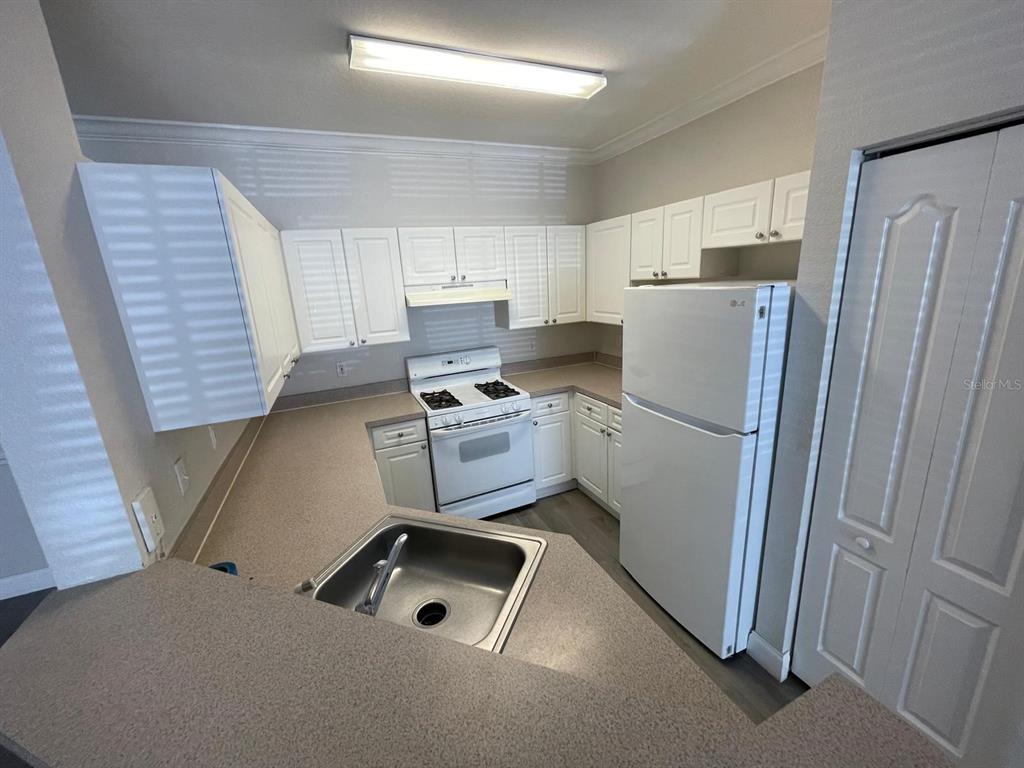 3349 South Kirkman Road, Unit 1511 Orlando, FL 32811 - Photo 7 of 36