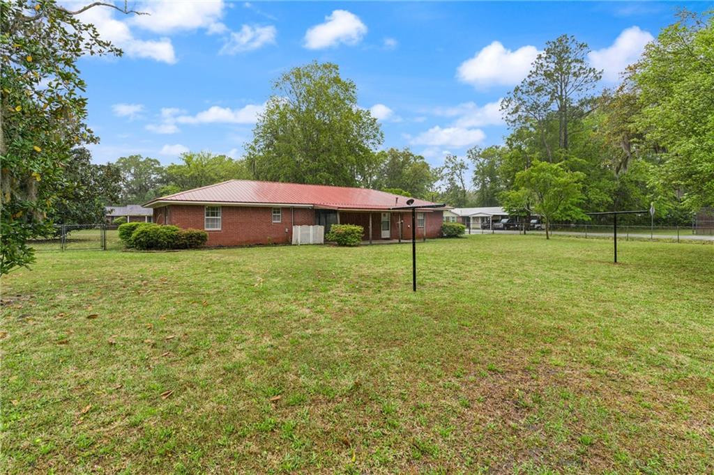 202 Oak Road Brunswick, GA 31525 - Photo 24 of 37