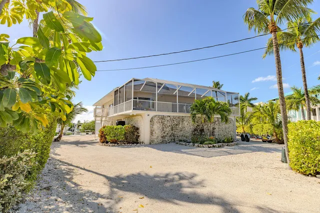 $2,650,000 | 439 Palm Drive, Islamorada, FL 33036