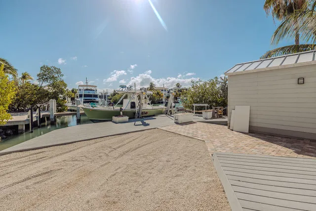 $2,650,000 | 439 Palm Drive, Islamorada, FL 33036
