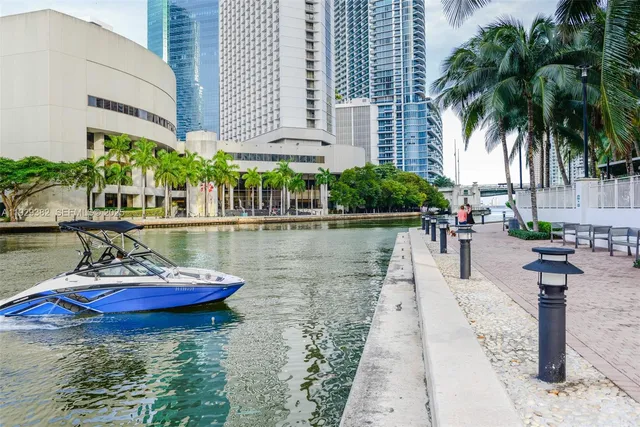 $675,000 | 31 Southeast 5th Street, Unit 4314, Miami, FL 33131