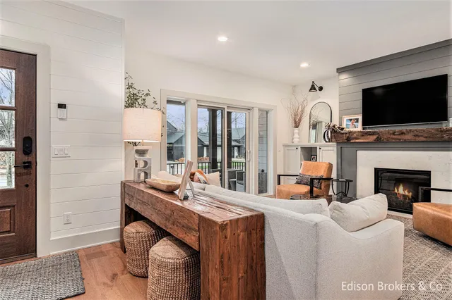 $849,000 | 7277 Schoolhouse Drive Southeast, Unit 6, Ada, MI 49301