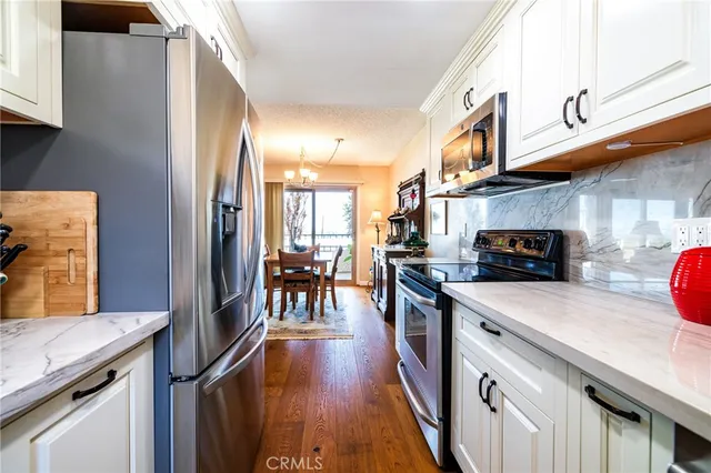 $680,000 | 2125 Temple Avenue, Signal Hill, CA 90755