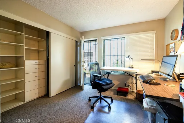 $680,000 | 2125 Temple Avenue, Signal Hill, CA 90755