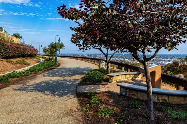 $680,000 | 2125 Temple Avenue, Signal Hill, CA 90755