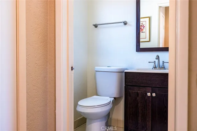 $680,000 | 2125 Temple Avenue, Signal Hill, CA 90755