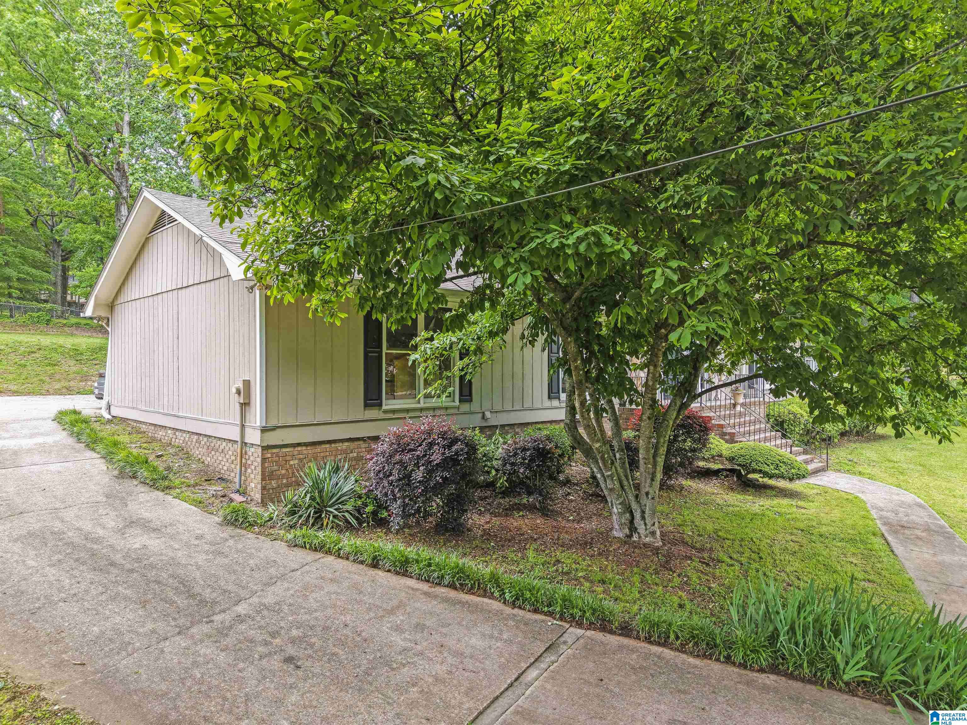 6142 Old Springville Road Pinson, AL 35126 - Photo 2 of 39 Gallery Image 2