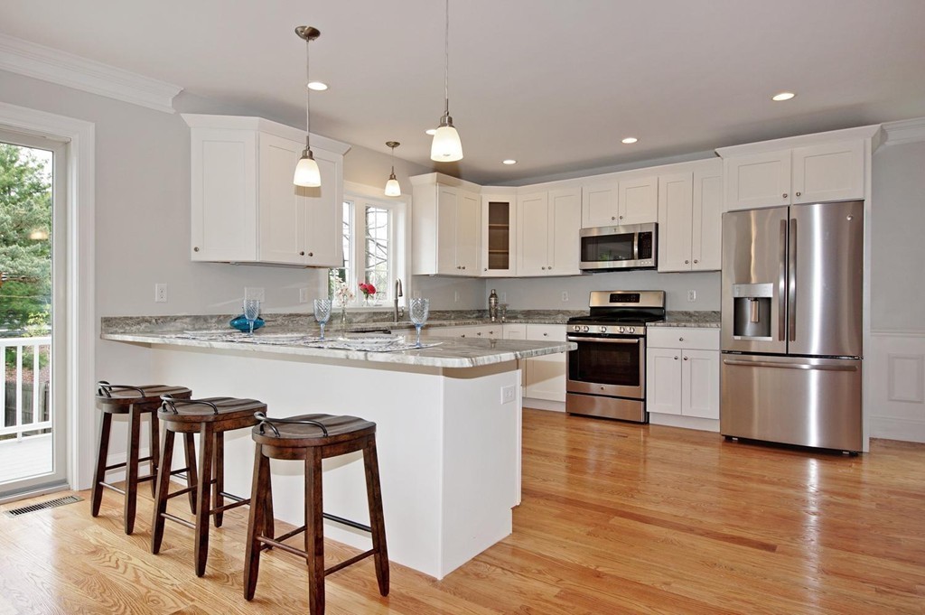 33 Cutter Hill Road, Unit 33 Arlington, MA 02474 - Photo 2 of 25 Gallery Image 2