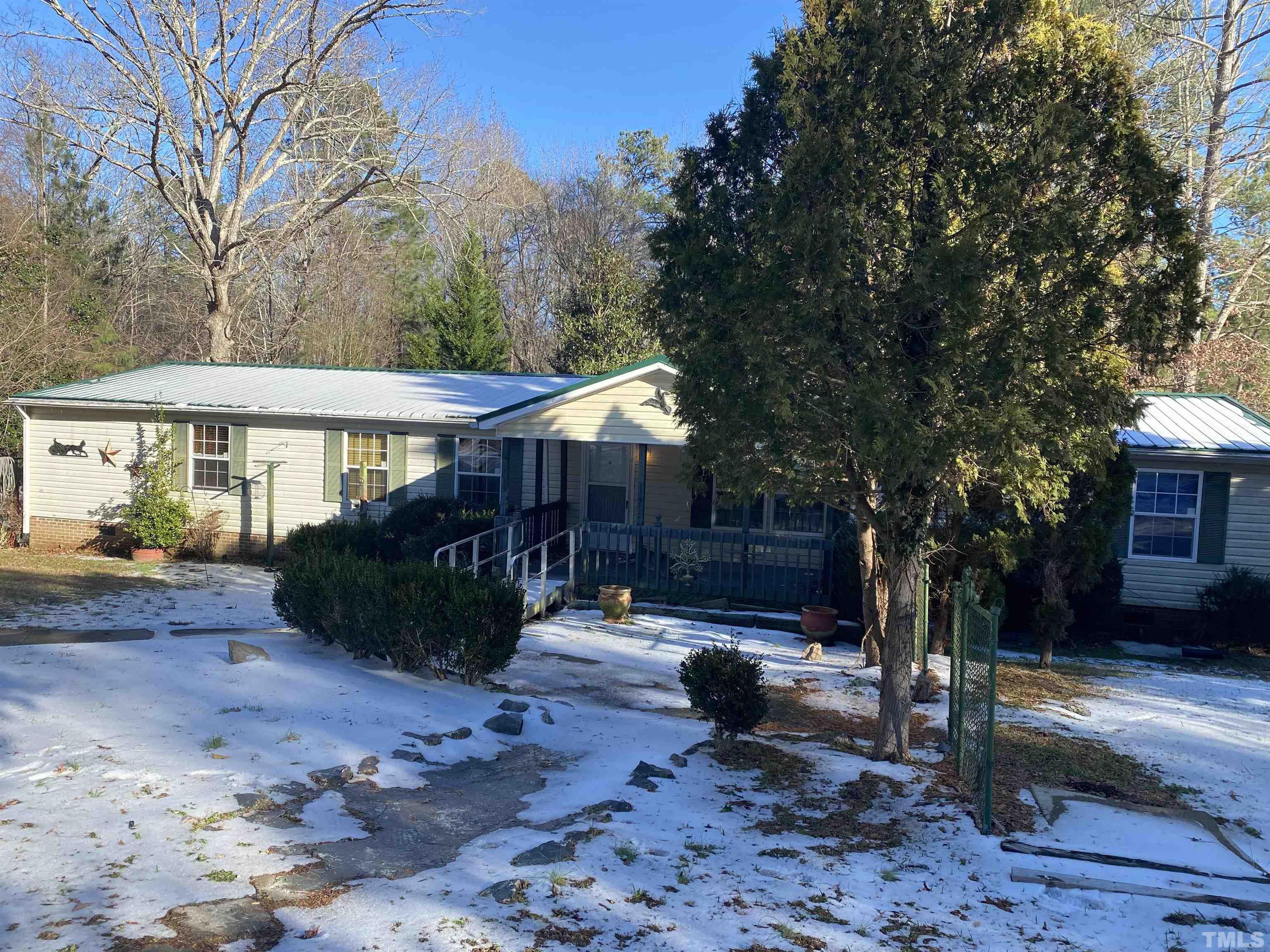 6024 Craig Road Durham, NC 27712 - Photo 3 of 15 Gallery Image 3