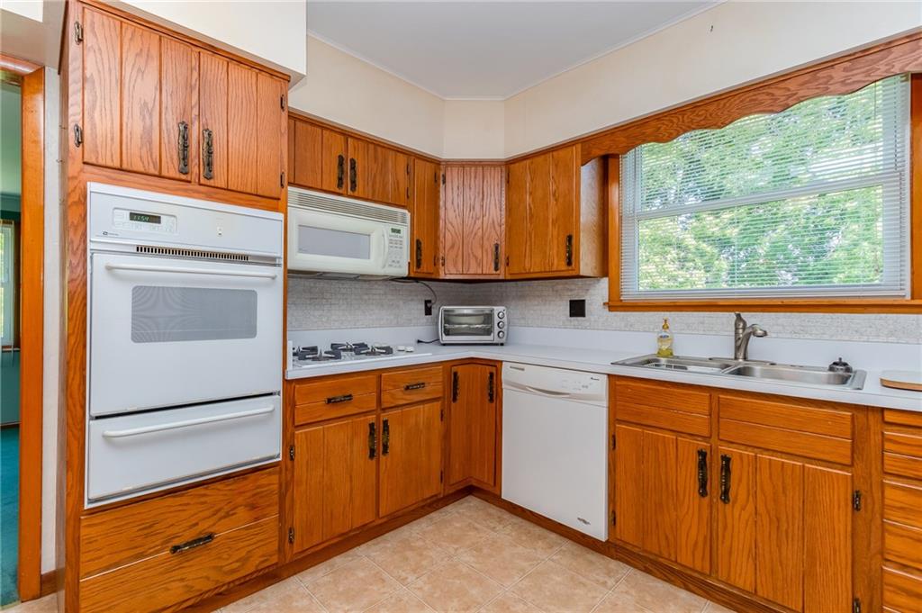 2491 Ridge Rd Extension Ambridge, PA 15003 - Photo 8 of 24