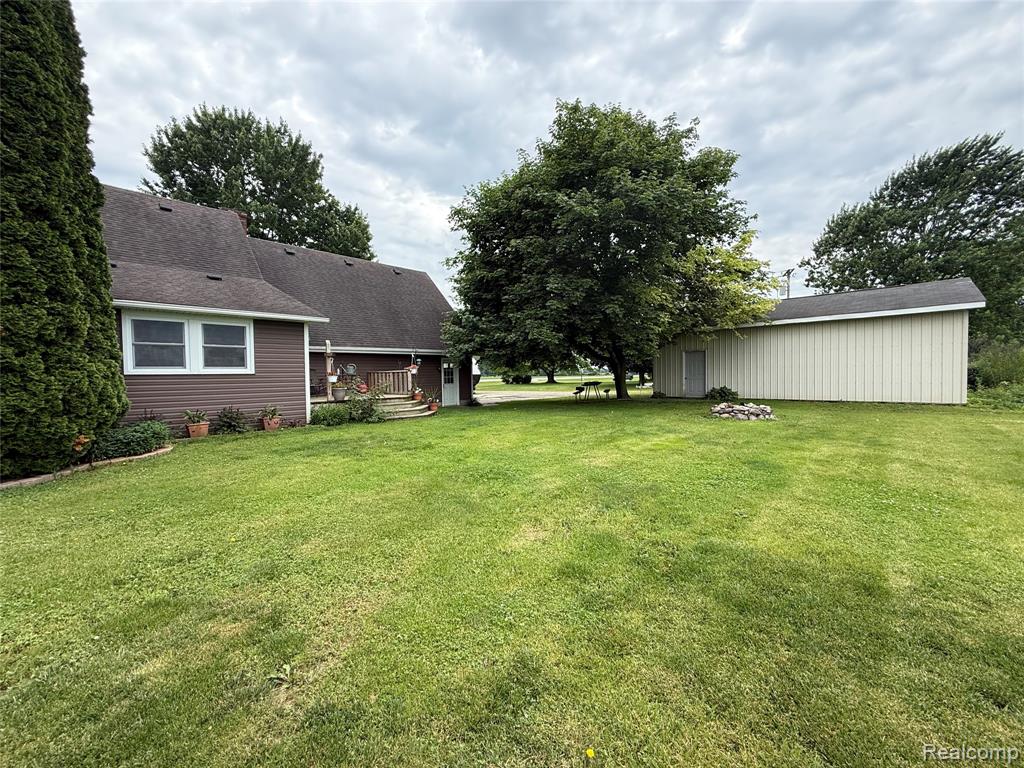 3544 West Burnsline Road Brown City, MI 48416 - Photo 5 of 36
