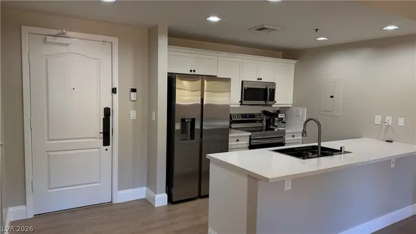 $1,650 | 30 Strada Di Villaggio, Unit 323, Henderson, NV 89011