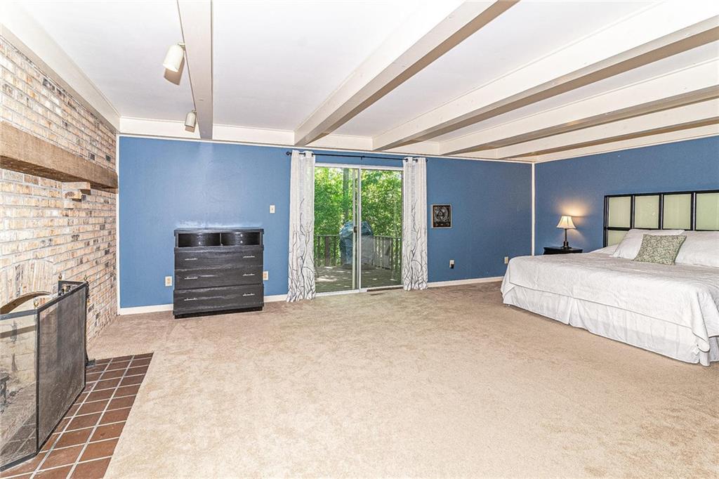 8201 Taunton Road Indianapolis, IN 46260 - Photo 19 of 32 Gallery Image 19
