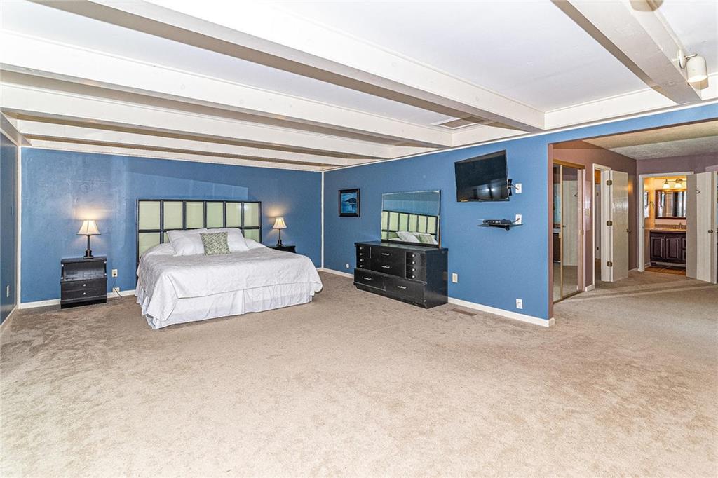 8201 Taunton Road Indianapolis, IN 46260 - Photo 20 of 32 Gallery Image 20