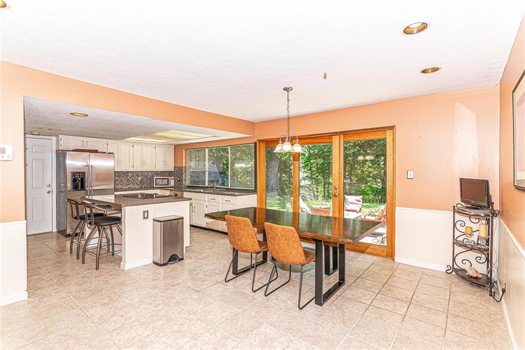8201 Taunton Road Indianapolis, IN 46260 - Photo 10 of 32 Gallery Image 10