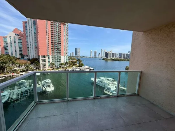 $7,500 | 3330 Northeast 190th Street, Unit 710, Aventura, FL 33180