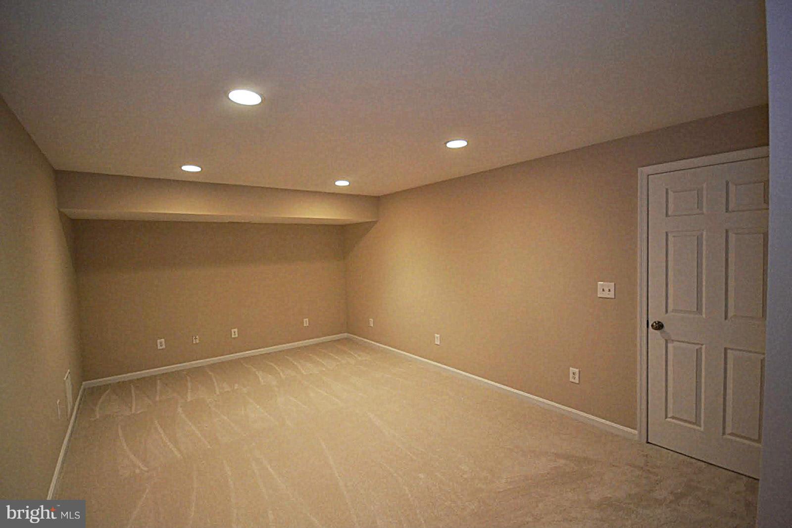 7846 Camp Road Pasadena, MD 21122 - Photo 6 of 16 Basement