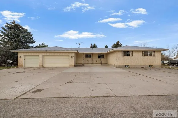 $425,000 | 275 Park Street, Newdale, ID 83436