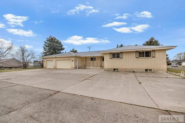 $425,000 | 275 Park Street, Newdale, ID 83436