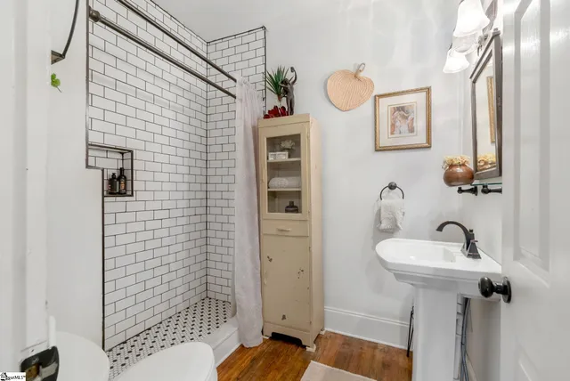 $400,000 | 101 East Main Street, Taylors, SC 29687