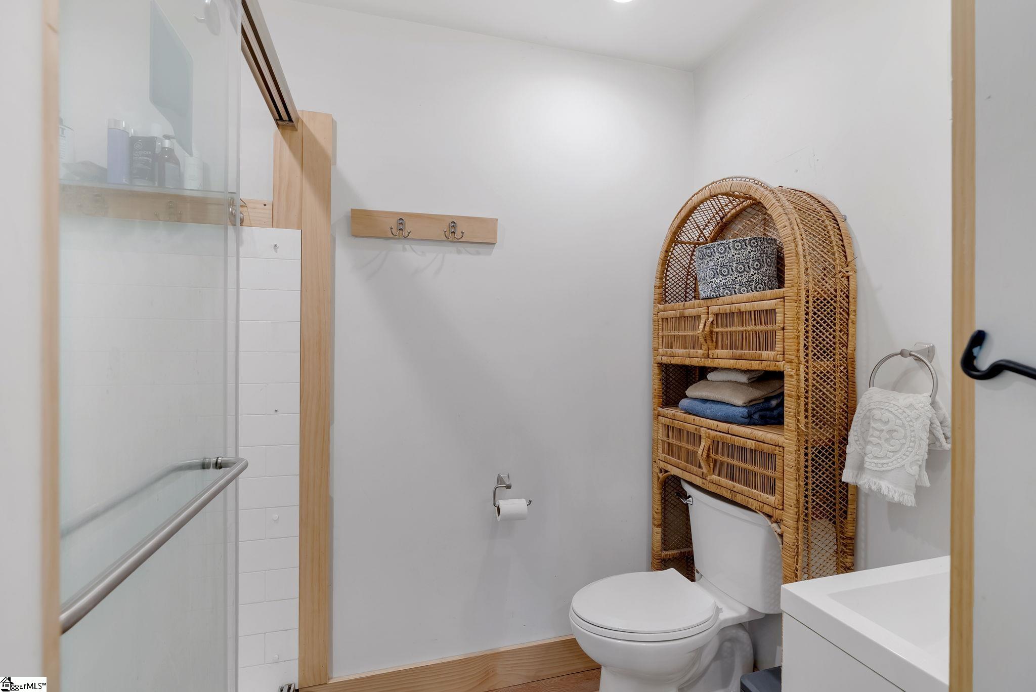 101 East Main Street Taylors, SC 29687 - Photo 13 of 33