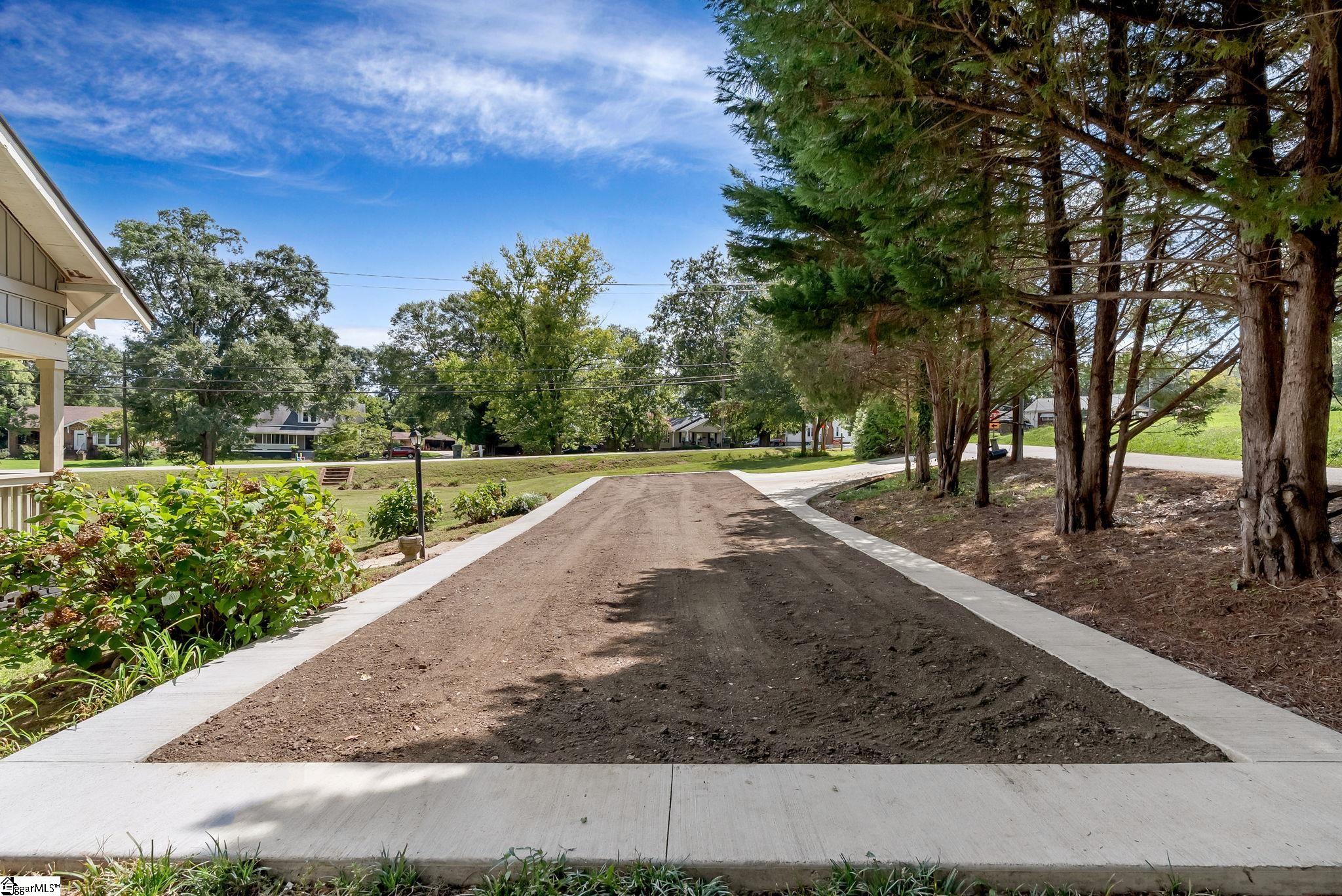 101 East Main Street Taylors, SC 29687 - Photo 23 of 33