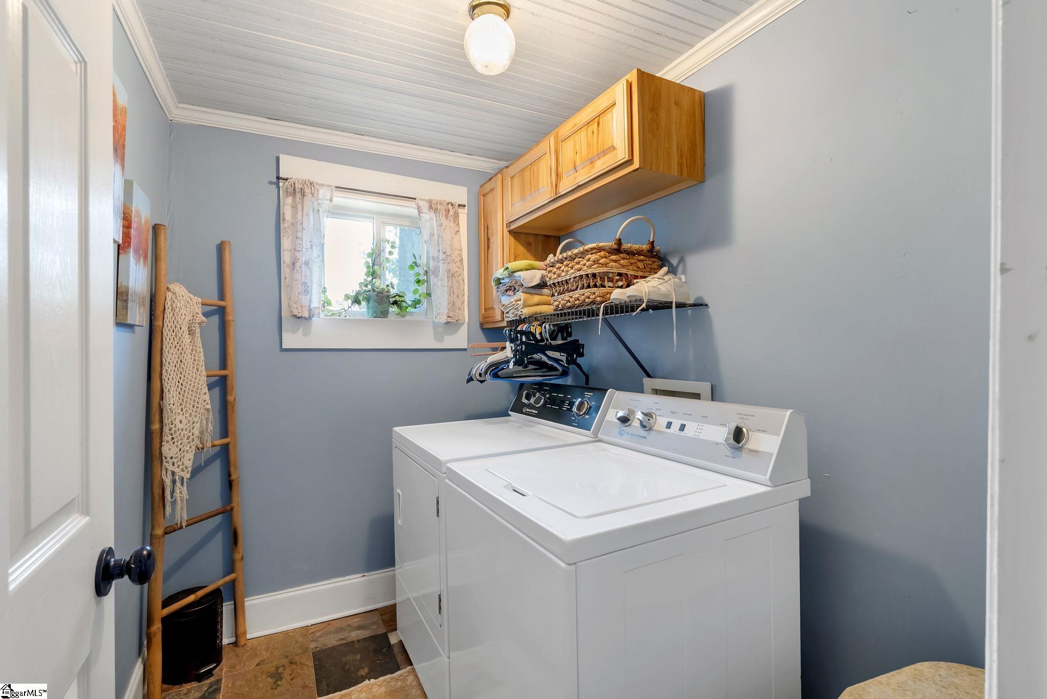 101 East Main Street Taylors, SC 29687 - Photo 27 of 33