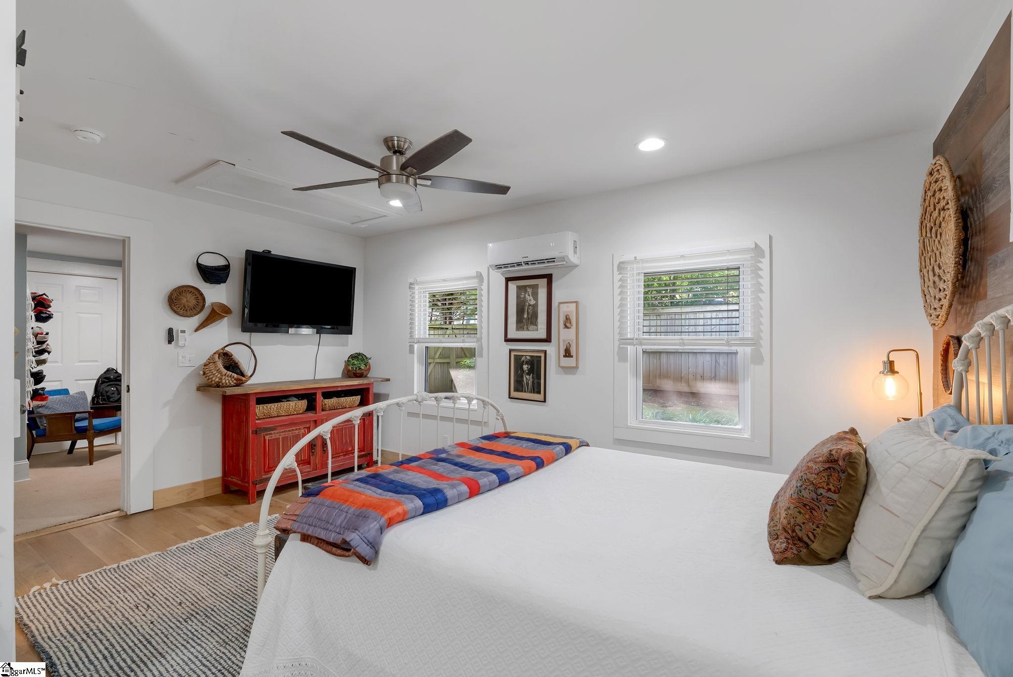 101 East Main Street Taylors, SC 29687 - Photo 31 of 33