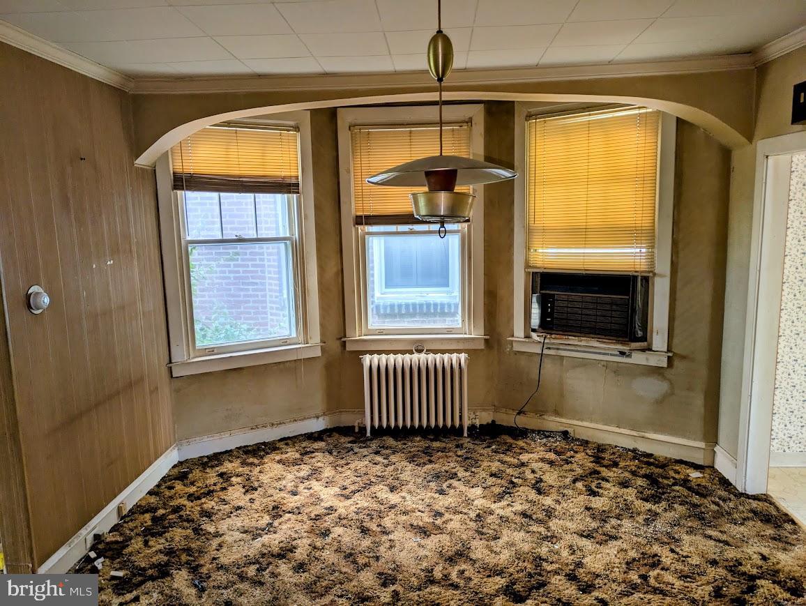 817 Passmore Street Philadelphia, PA 19111 - Photo 7 of 16 an empty room with windows