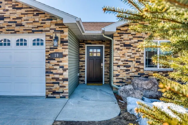 $328,000 | 1615 30th Street Northwest, Unit 19, Bemidji, MN 56601