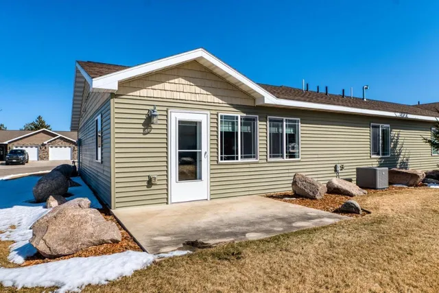 $328,000 | 1615 30th Street Northwest, Unit 19, Bemidji, MN 56601