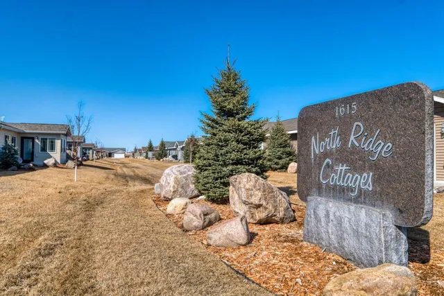 $328,000 | 1615 30th Street Northwest, Unit 19, Bemidji, MN 56601