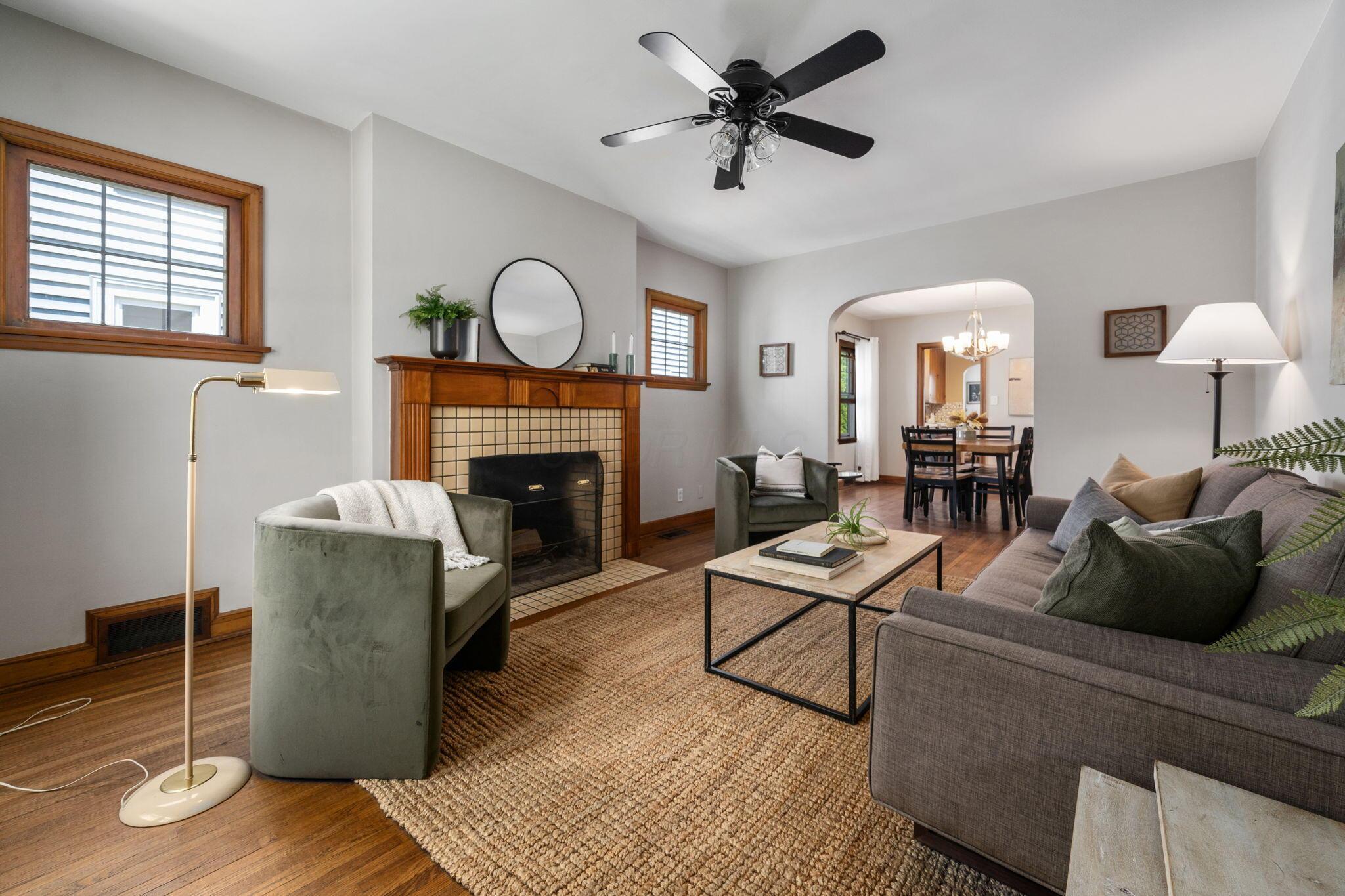 780 Vernon Road Columbus, OH 43209 - Photo 5 of 58 Living Room