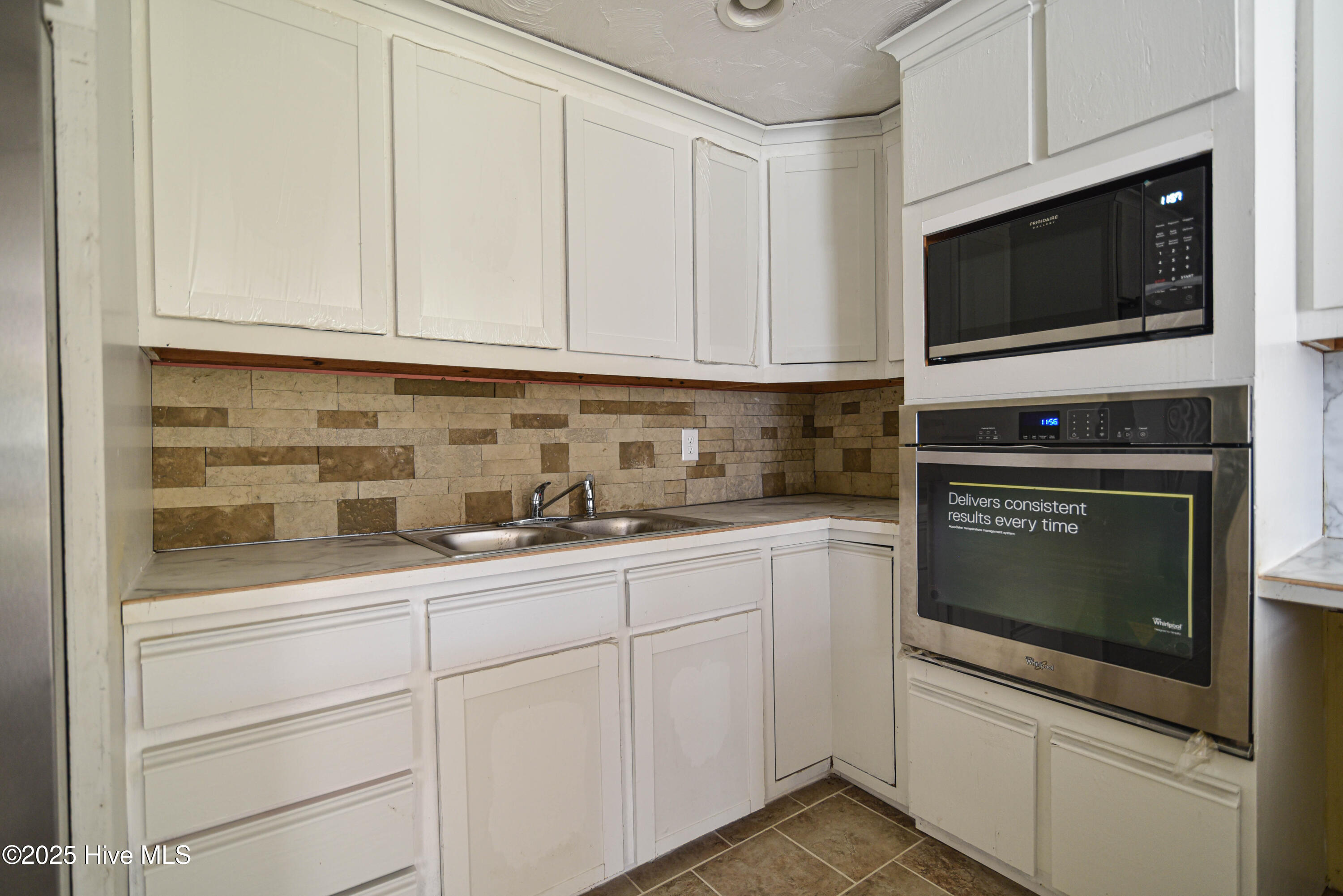 159 4th Avenue Hertford, NC 27944 - Photo 11 of 46 DSC_1094