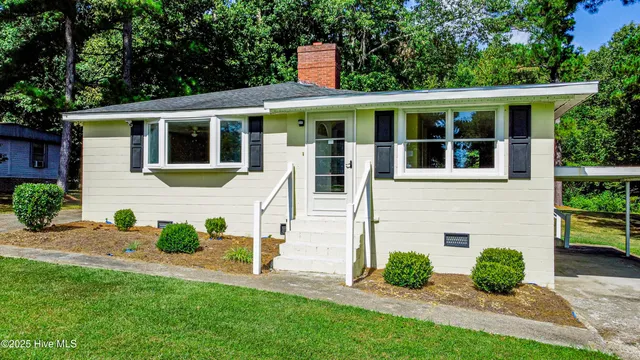 $275,000 | 159 4th Avenue, Hertford, NC 27944