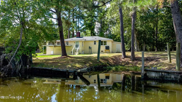 $275,000 | 159 4th Avenue, Hertford, NC 27944