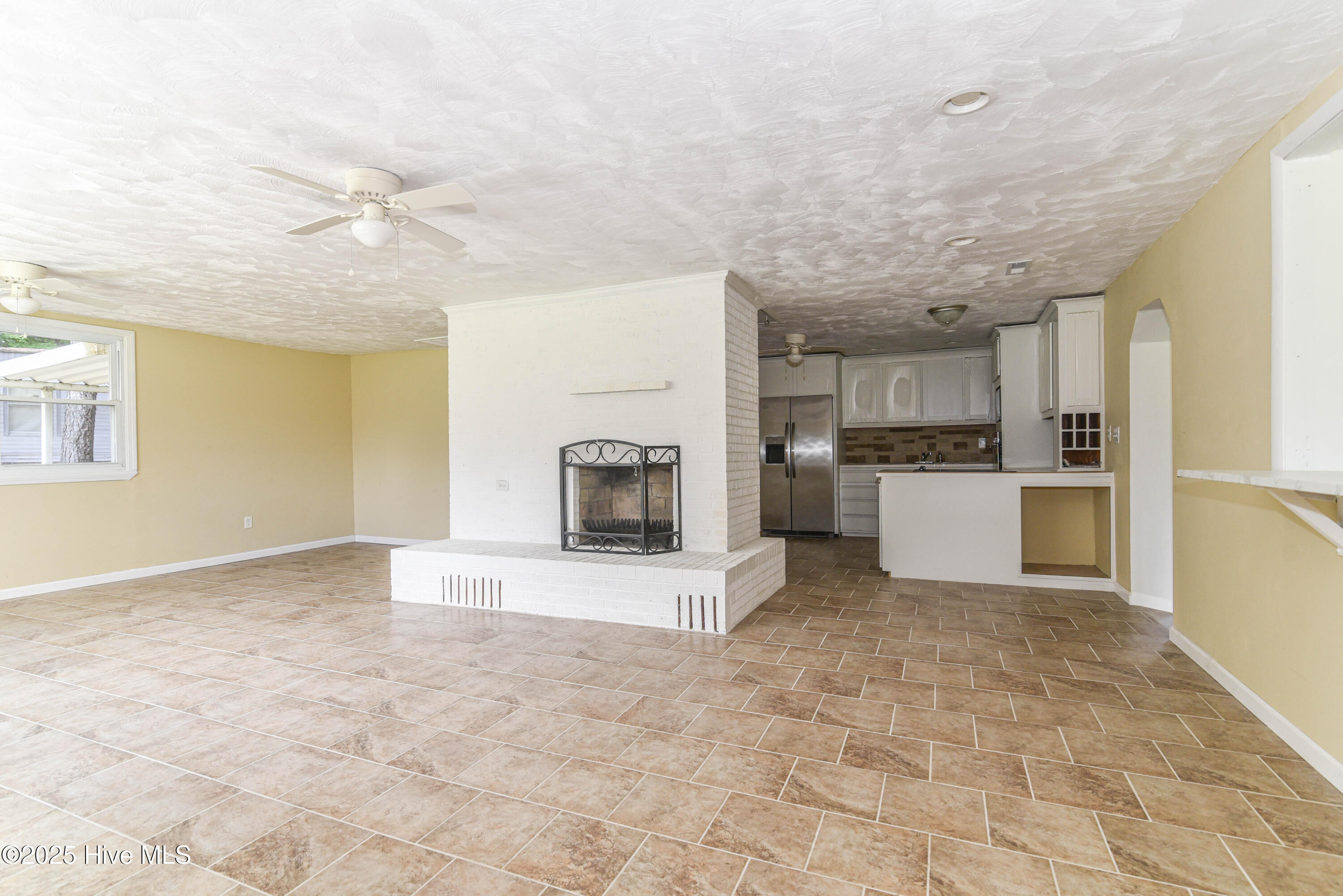 159 4th Avenue Hertford, NC 27944 - Photo 7 of 46 DSC_1080