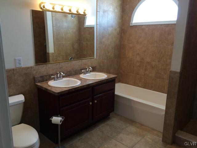 4789 North Cypress Road Walnutport, PA 18088 - Photo 8 of 14 Gallery Image 8
