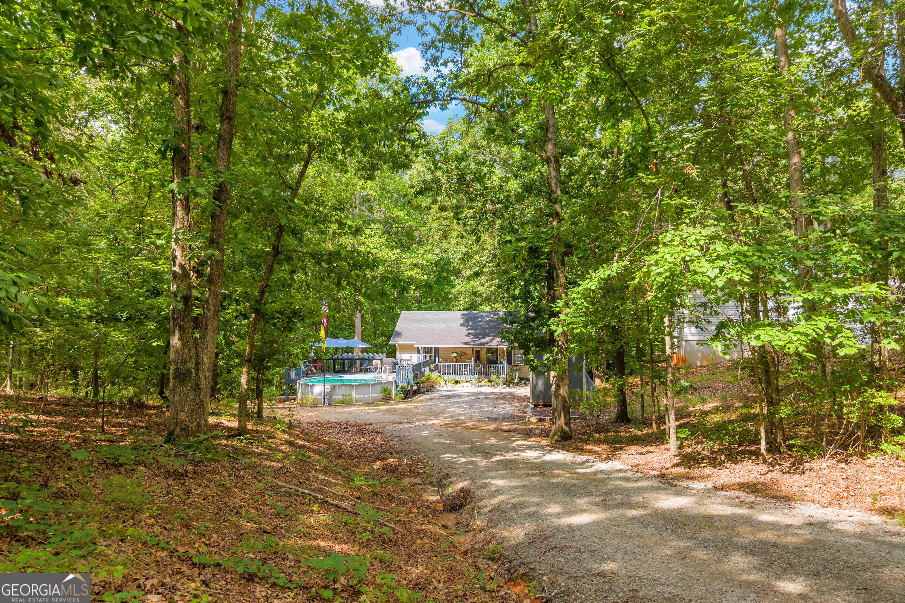 26 Chief Lane Hartwell, GA 30643 - Photo 52 of 65 a view of a town with large trees