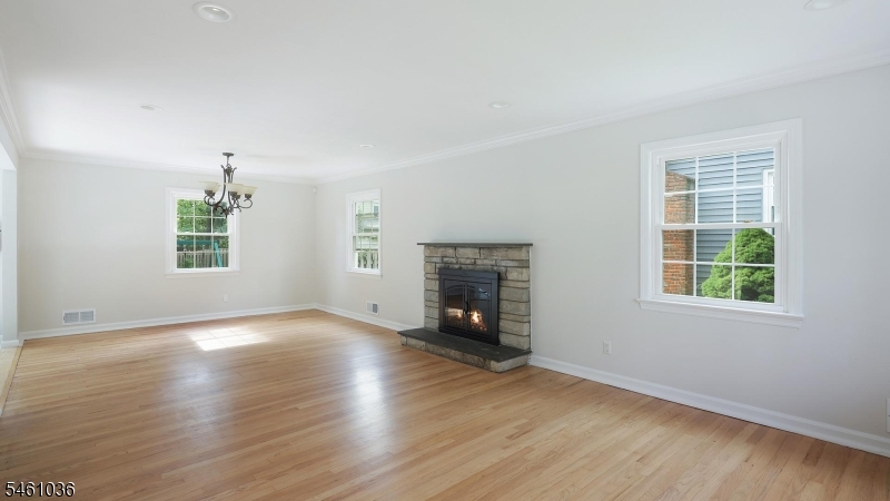 9 Cornell Road Cranford, NJ 07016 - Photo 10 of 50 Gallery Image 10