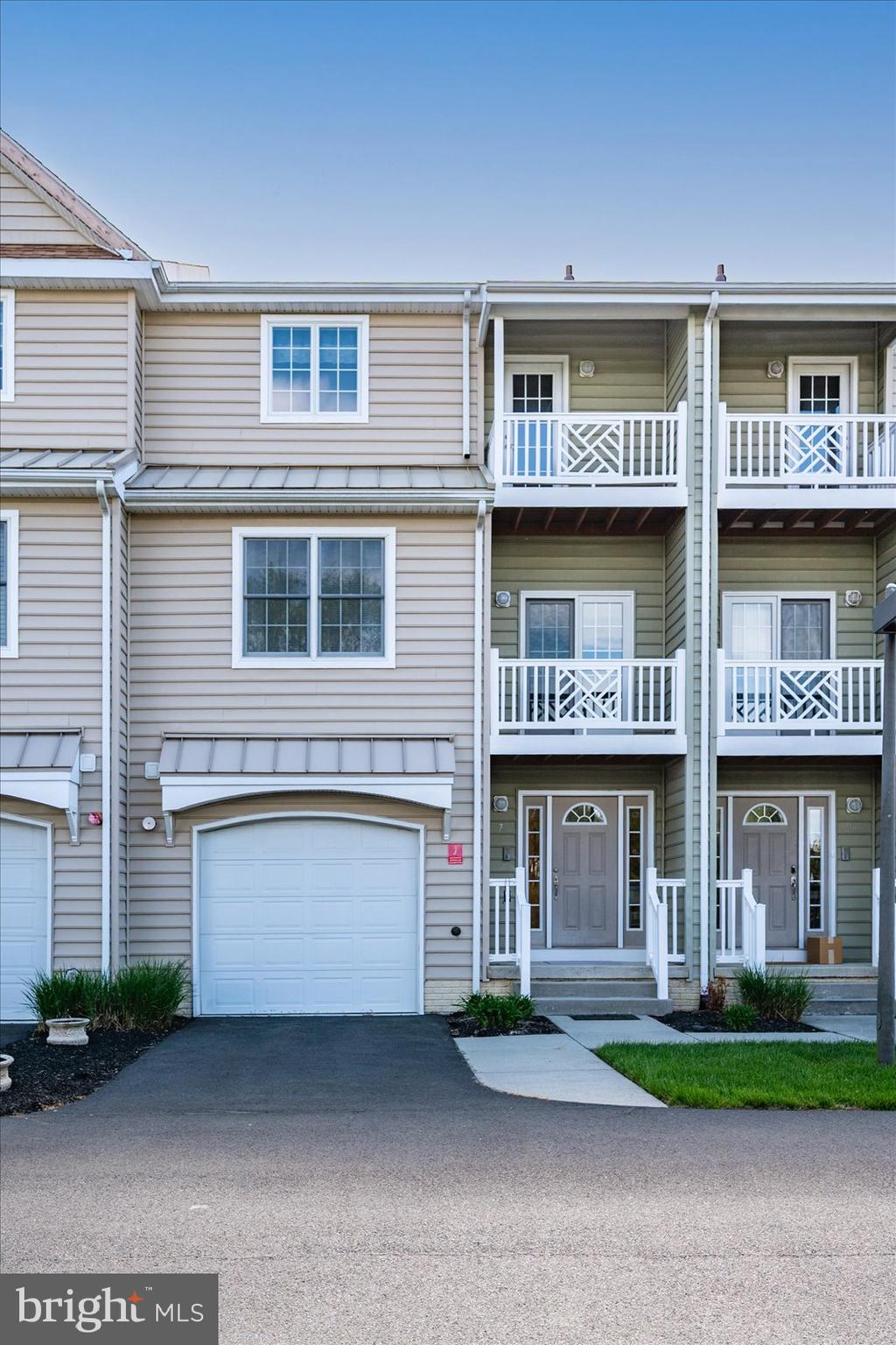 9823 Golf Course Road, Unit 7 Ocean City, MD 21842 - Photo 2 of 87