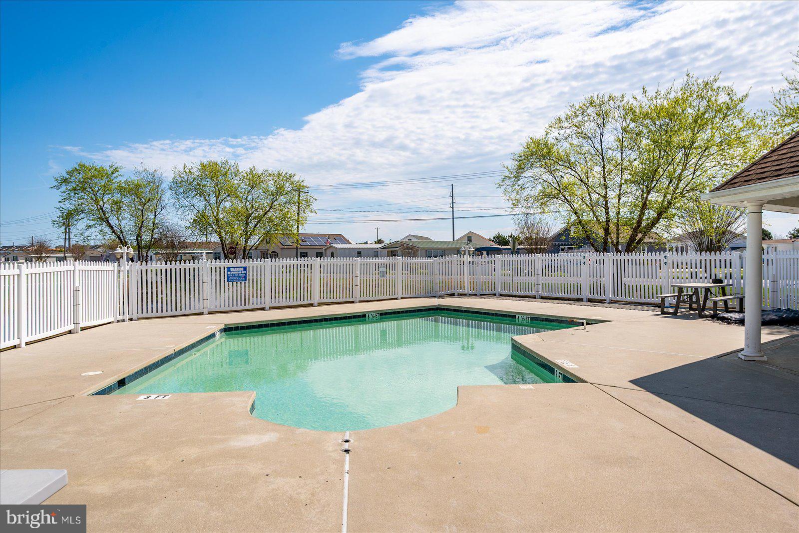9823 Golf Course Road, Unit 7 Ocean City, MD 21842 - Photo 60 of 76 a view of a basket ball ground