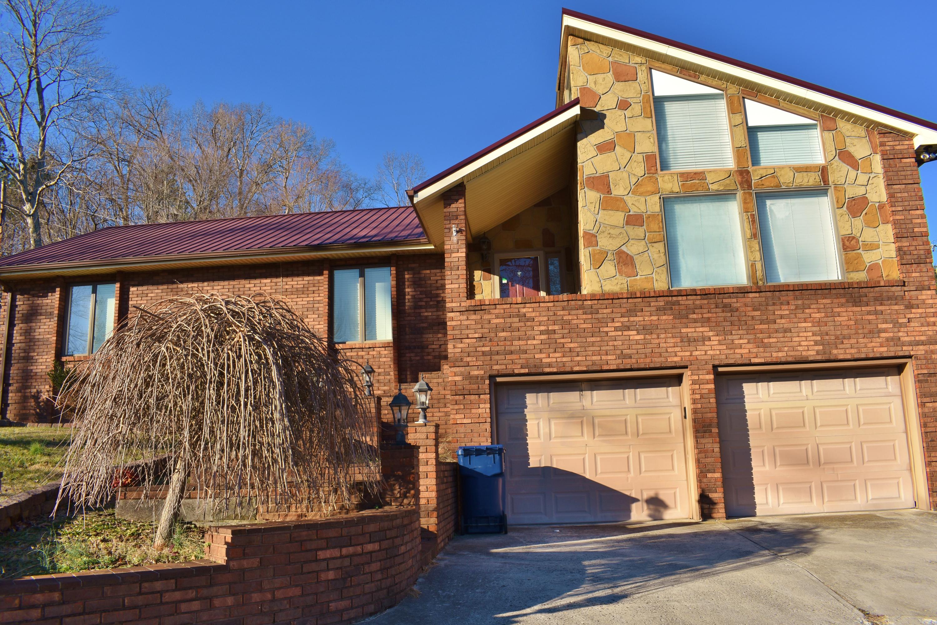 503 Wildwood Road Middlesboro, KY 40965 - Photo 1 of 33 DSC_0012