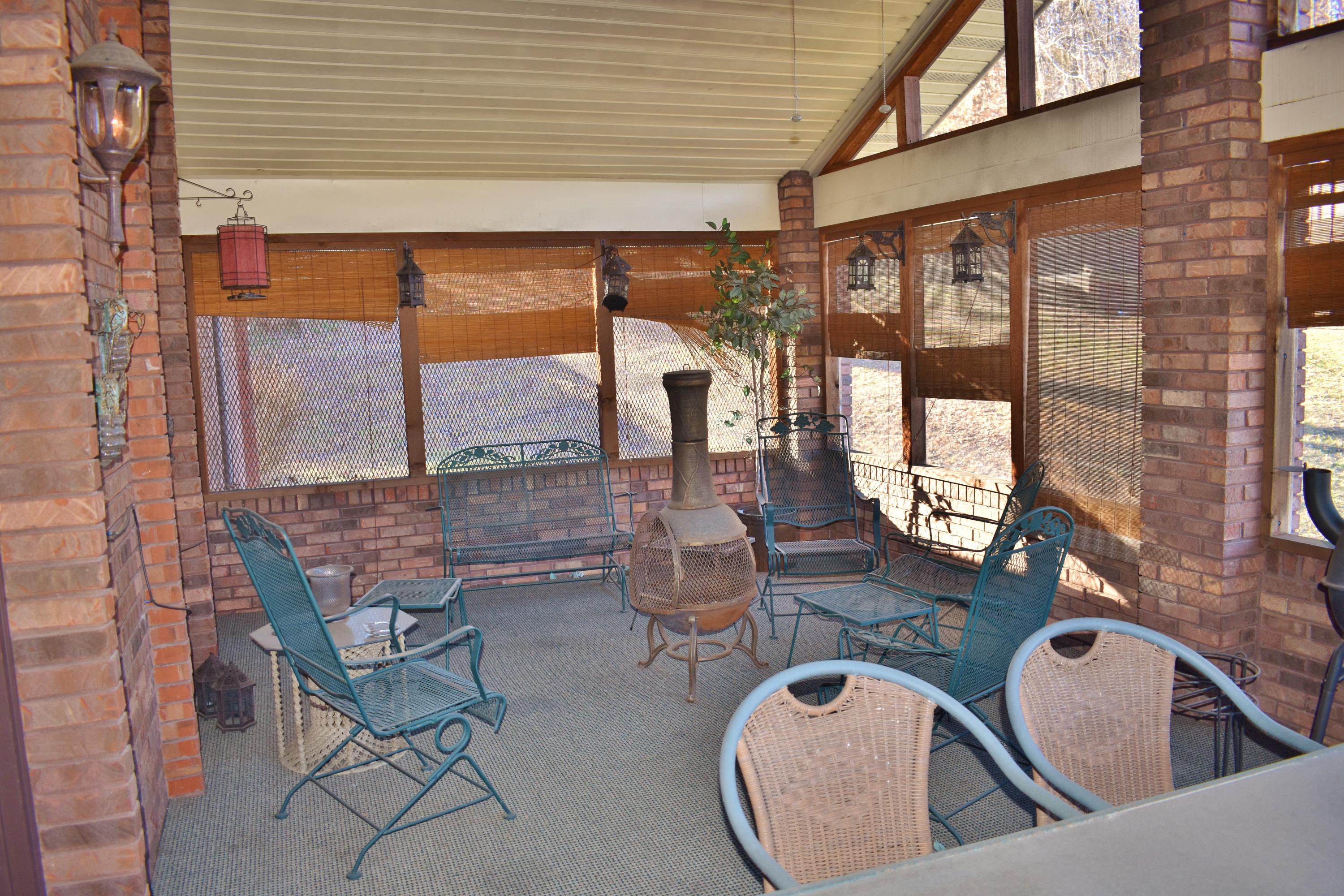 503 Wildwood Road Middlesboro, KY 40965 - Photo 13 of 33 DSC_0032