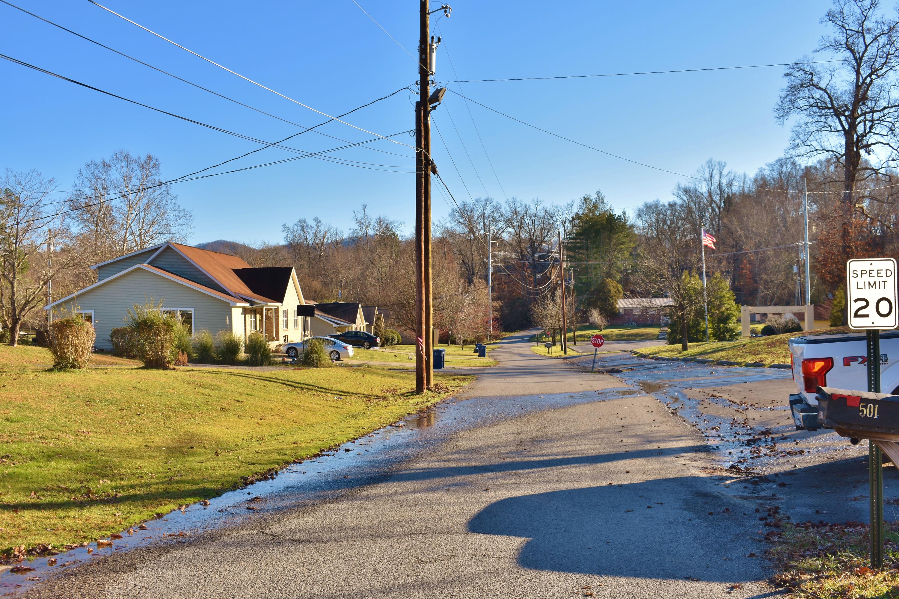 503 Wildwood Road Middlesboro, KY 40965 - Photo 10 of 33 DSC_0003
