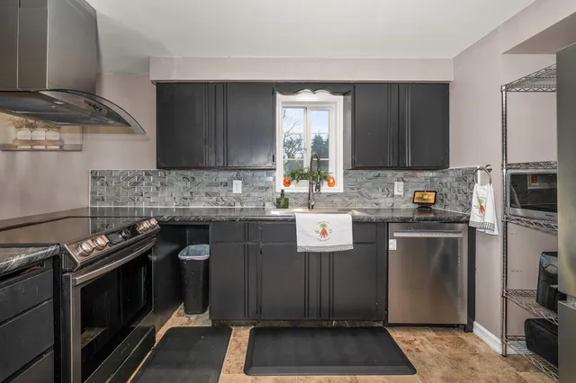 $439,950 | 20 West Graves Road, Spokane, WA 99218