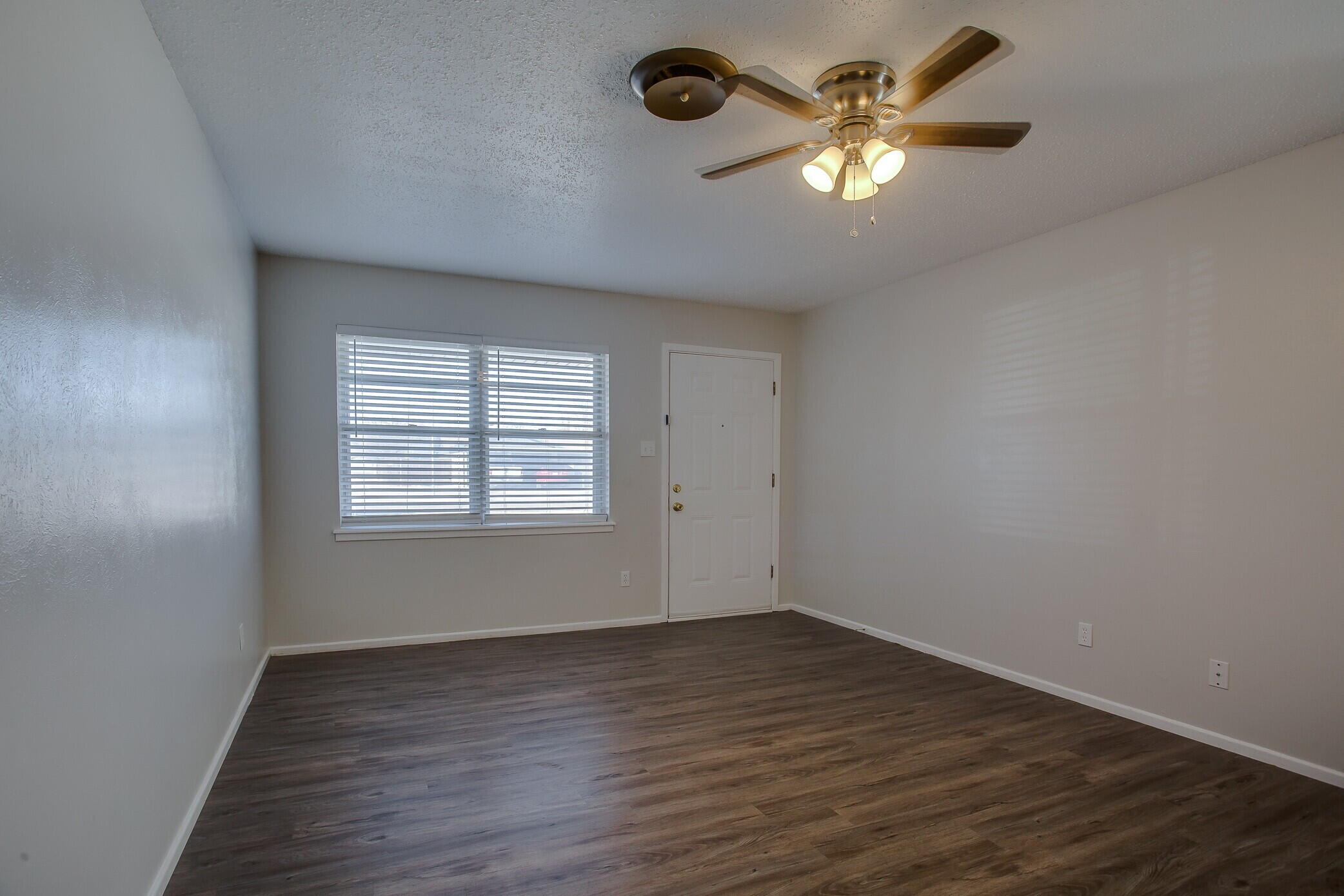 5419 46th Street Lubbock, TX 79414 - Photo 2 of 14 l-2