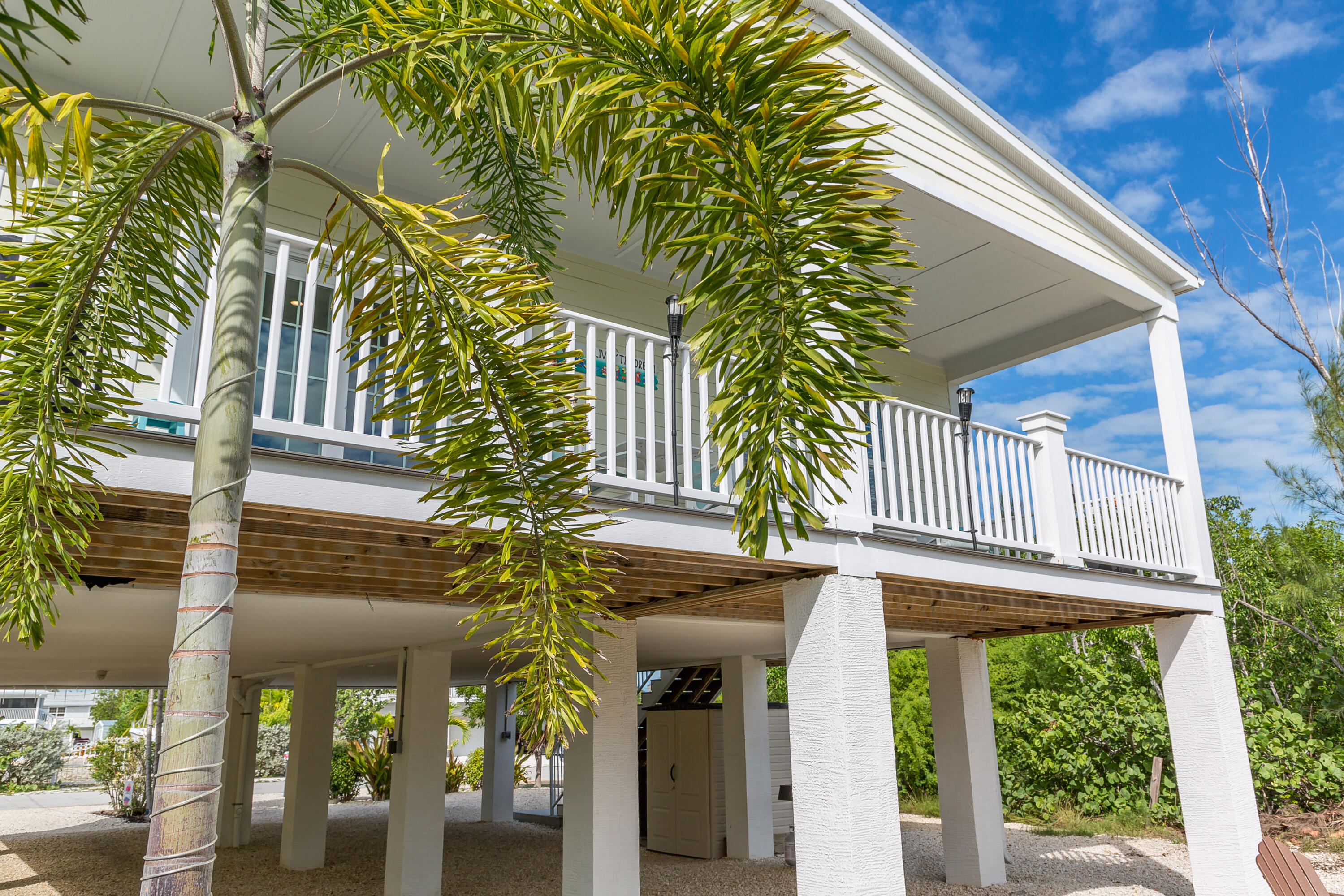 197 Lobstertail Road Big Pine Key, FL 33043 - Photo 12 of 35 Exterior-13