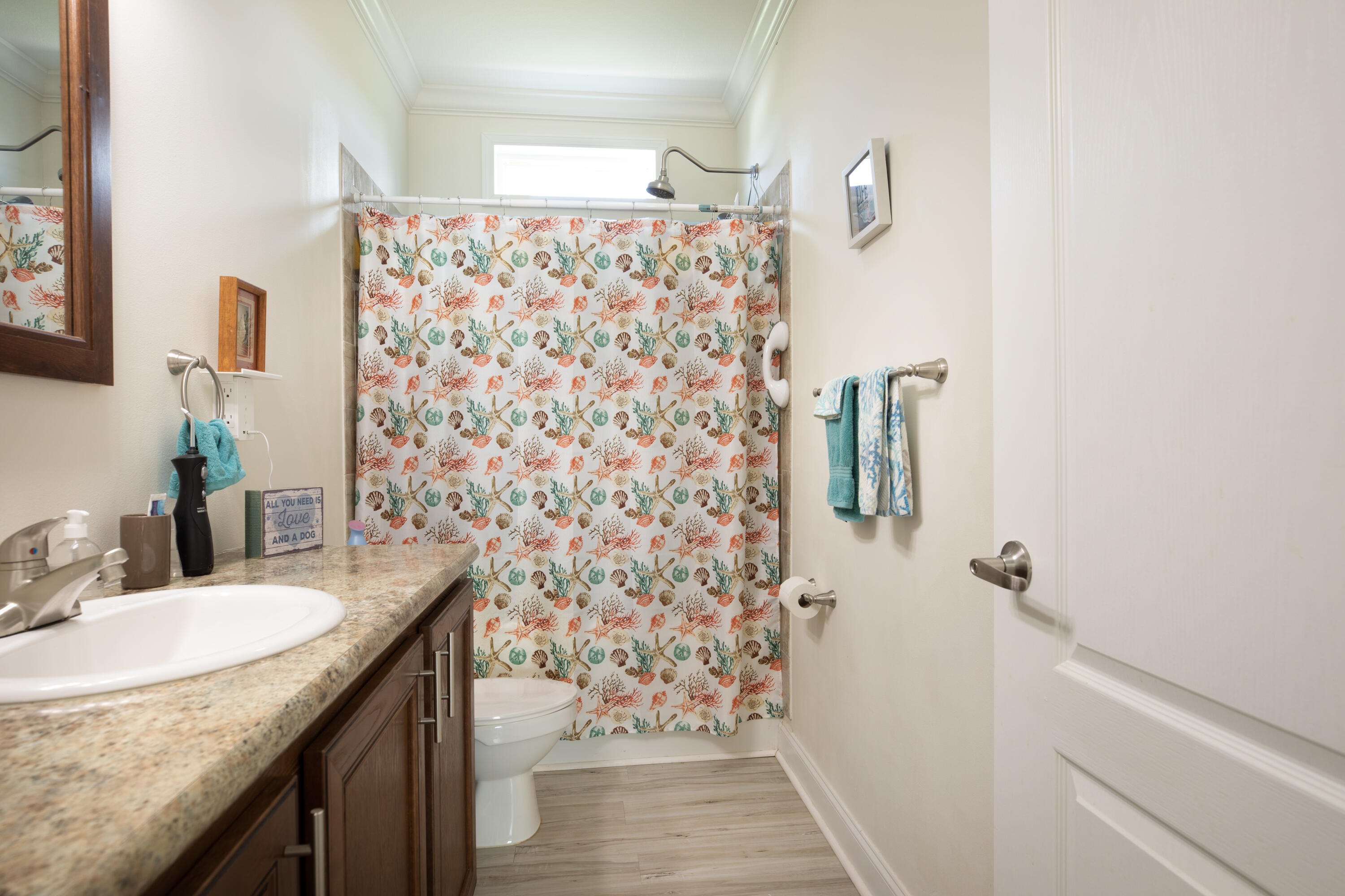 197 Lobstertail Road Big Pine Key, FL 33043 - Photo 19 of 35 Guest Bathroom